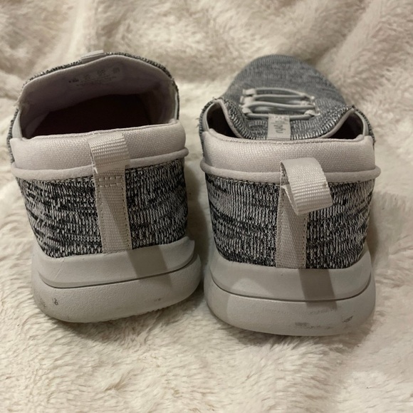 Ryka women’s 8.5 wide gray slip‎ on sneakers - Picture 3 of 4